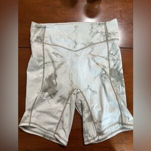 Balance Athletics White Marble Bike Shorts Size Medium